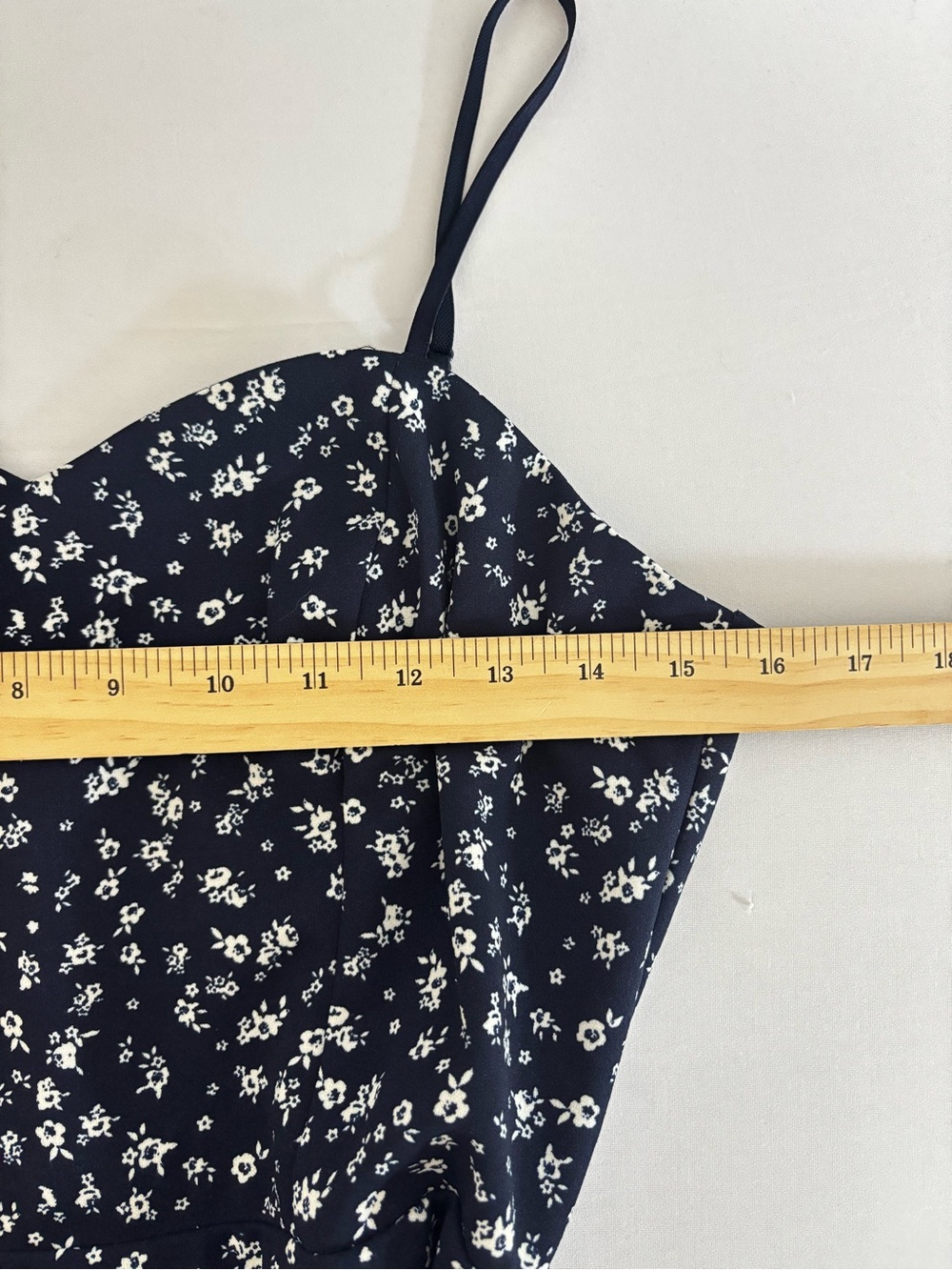 Emerald Sundae Large Navy Floral Jumpsuit Tie Waist Cropped Wide Leg Pockets - Picture 10 of 16